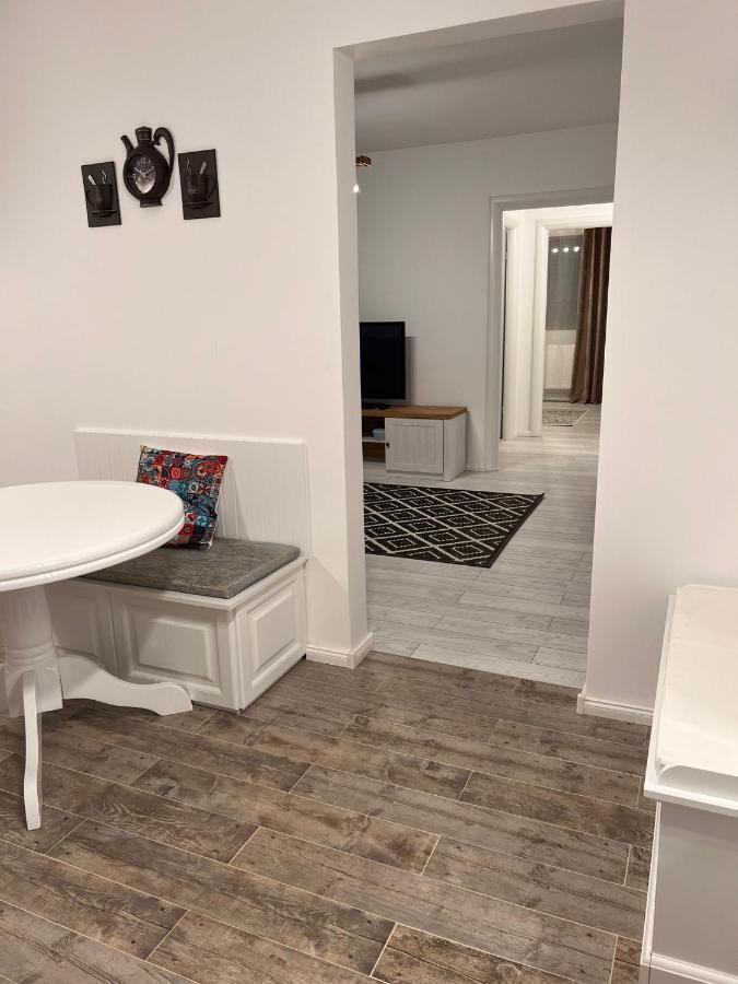 Apartament English Home 2 Camere Brasov Ngoại thất bức ảnh