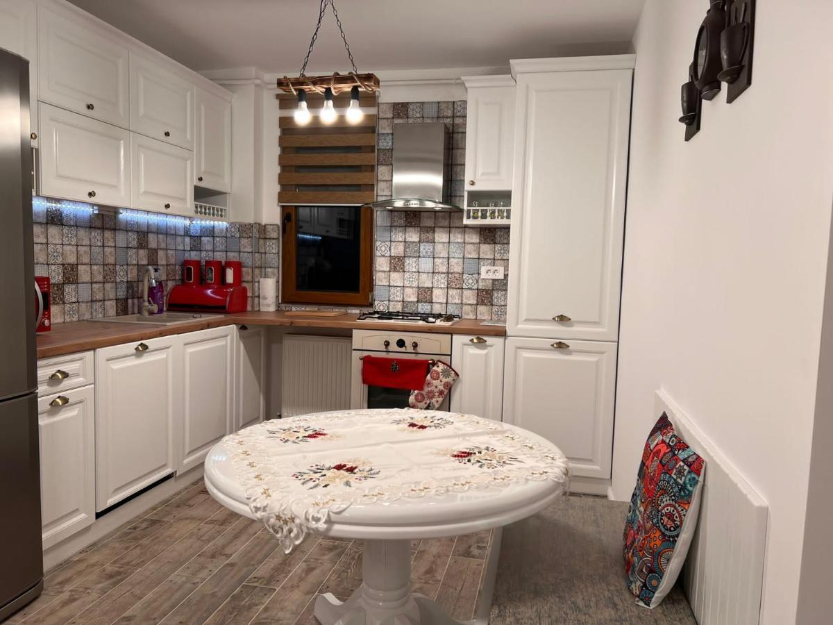 Apartament English Home 2 Camere Brasov Ngoại thất bức ảnh