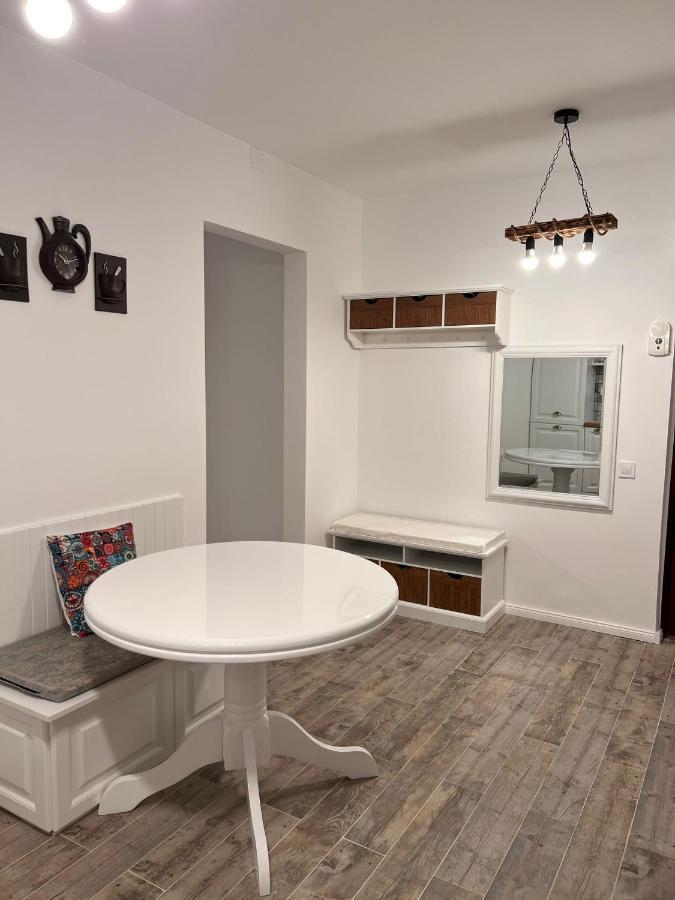Apartament English Home 2 Camere Brasov Ngoại thất bức ảnh